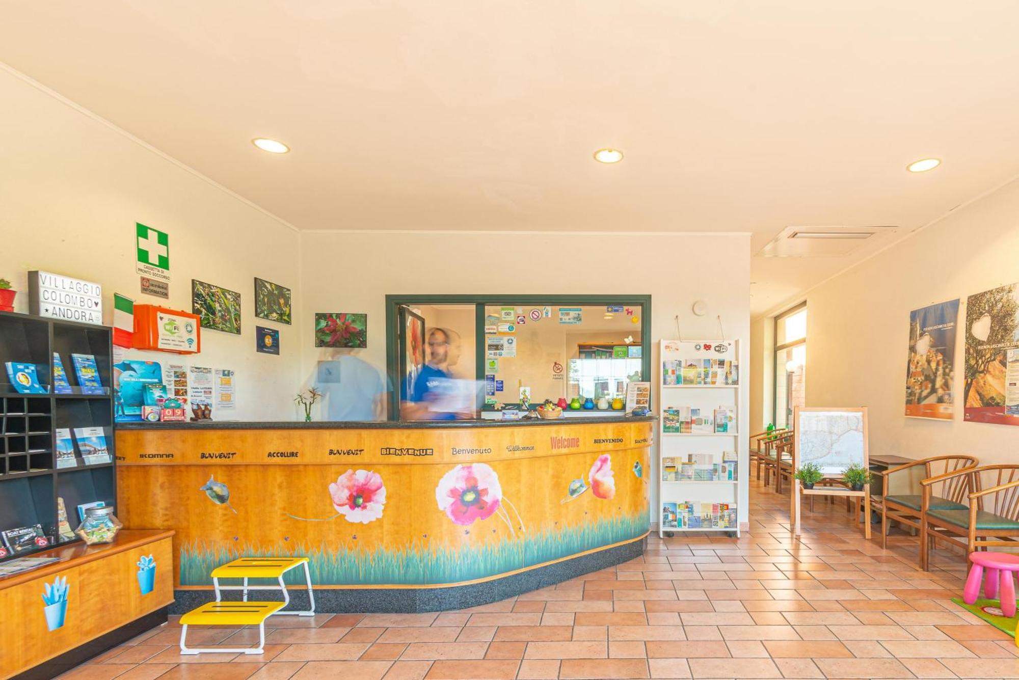 Villino Garden & Pool Hotel Andora Ngoại thất bức ảnh